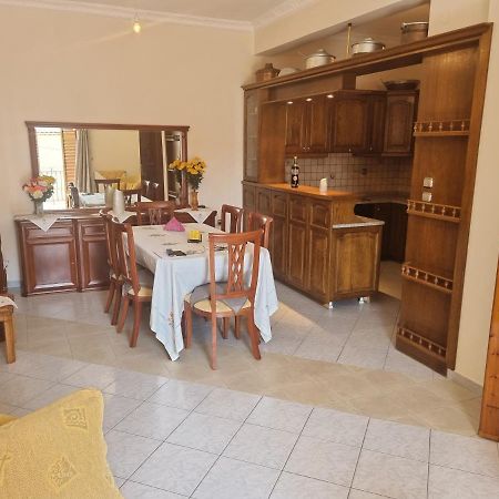 Apartment Theodoros Leonídio Kültér fotó