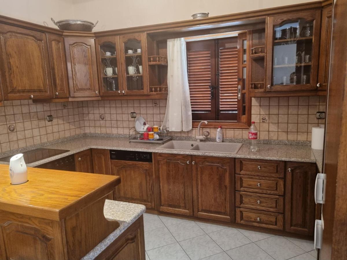 Apartment Theodoros Leonídio Kültér fotó